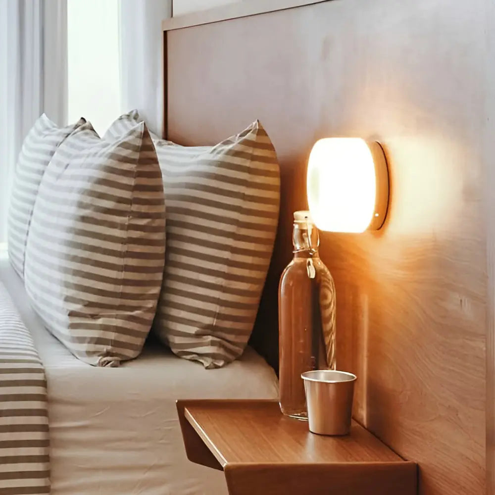 LumiVerve | Elegant Modern Wall Sconce For Any Room | Veisp