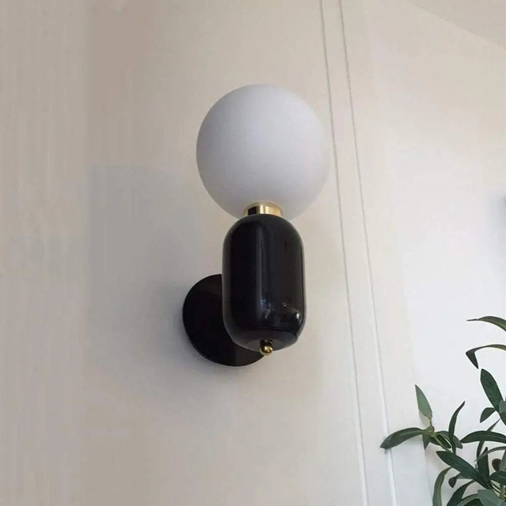 Aurene Flow Wall Light in Gold or Black, Minimal Glow | Veisp
