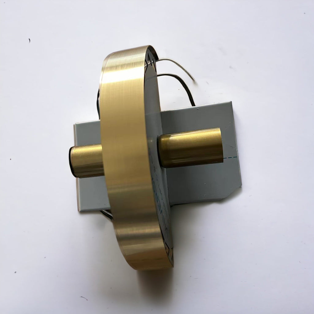 LumaLuxe Elegant Gold Wall Sconce With Warm Ambient Glow | Veisp