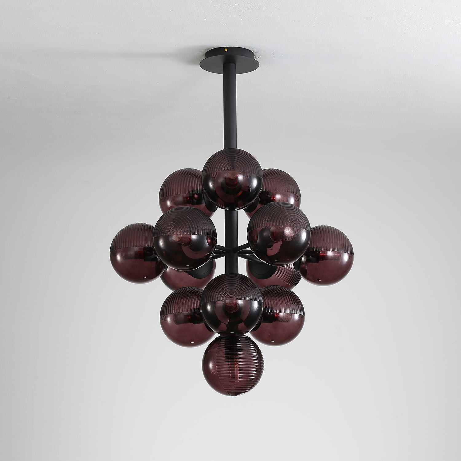 Vellaro | Grape Inspired Black Iron And Glass Pendant Light | Veisp