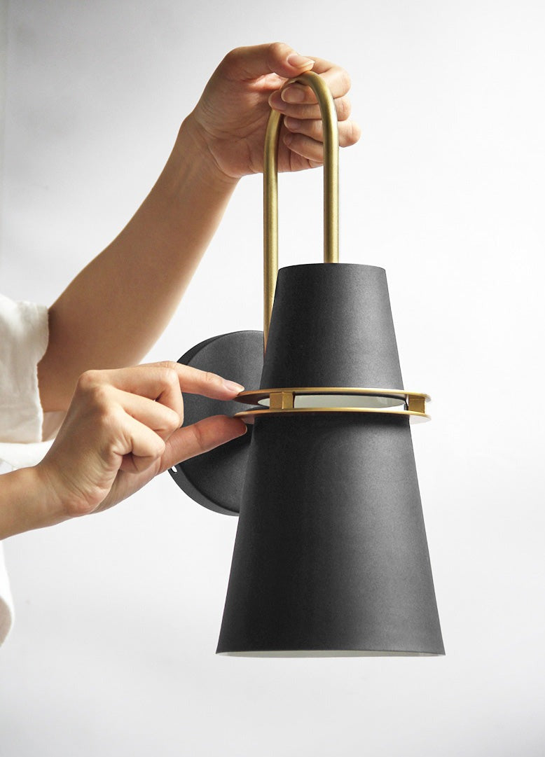 Averon | Luxe Wall Sconce For Modern Royal Interiors | Veisp