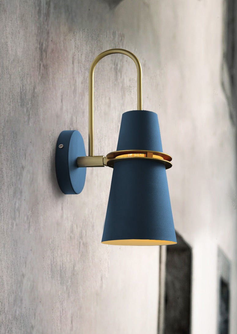 Averon | Luxe Wall Sconce For Modern Royal Interiors | Veisp