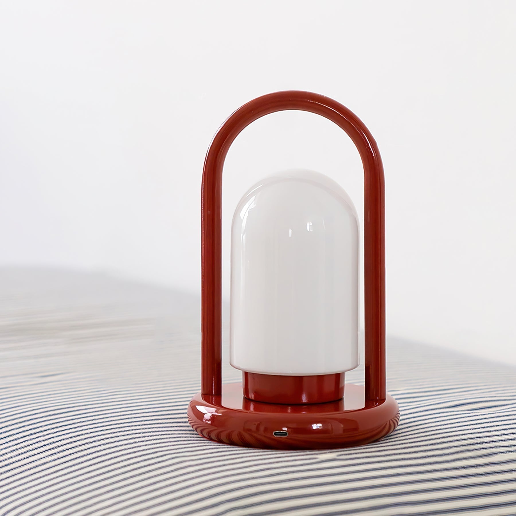 LumoKero | Compact Portable Table Lamp With Glass Shade | Veisp