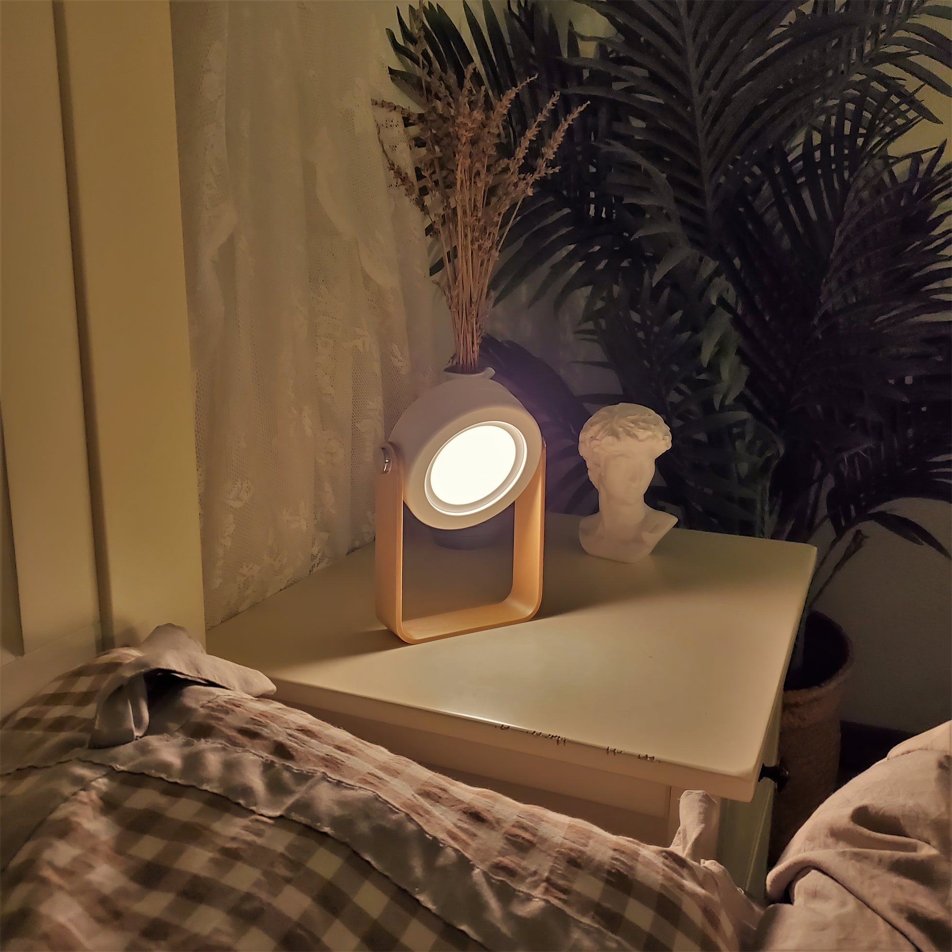 LumiHarbor Honeycomb Portable Table Lamp With Cozy Glow | Veisp