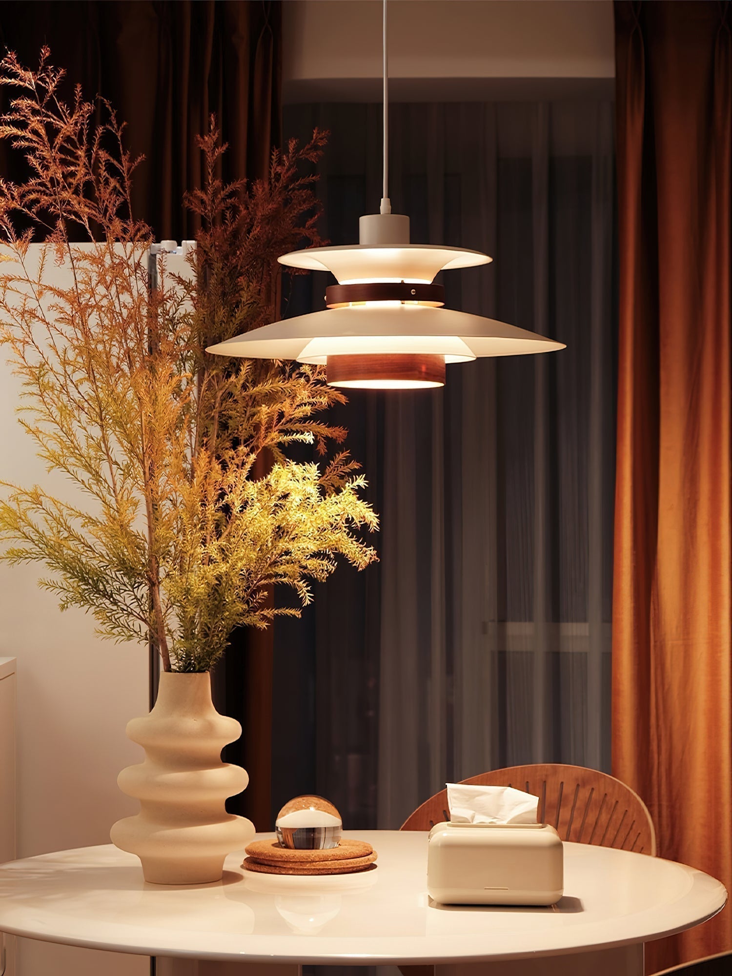 Aurelis Suspended Pendant Lamp With Warm Ambient Glow | Veisp
