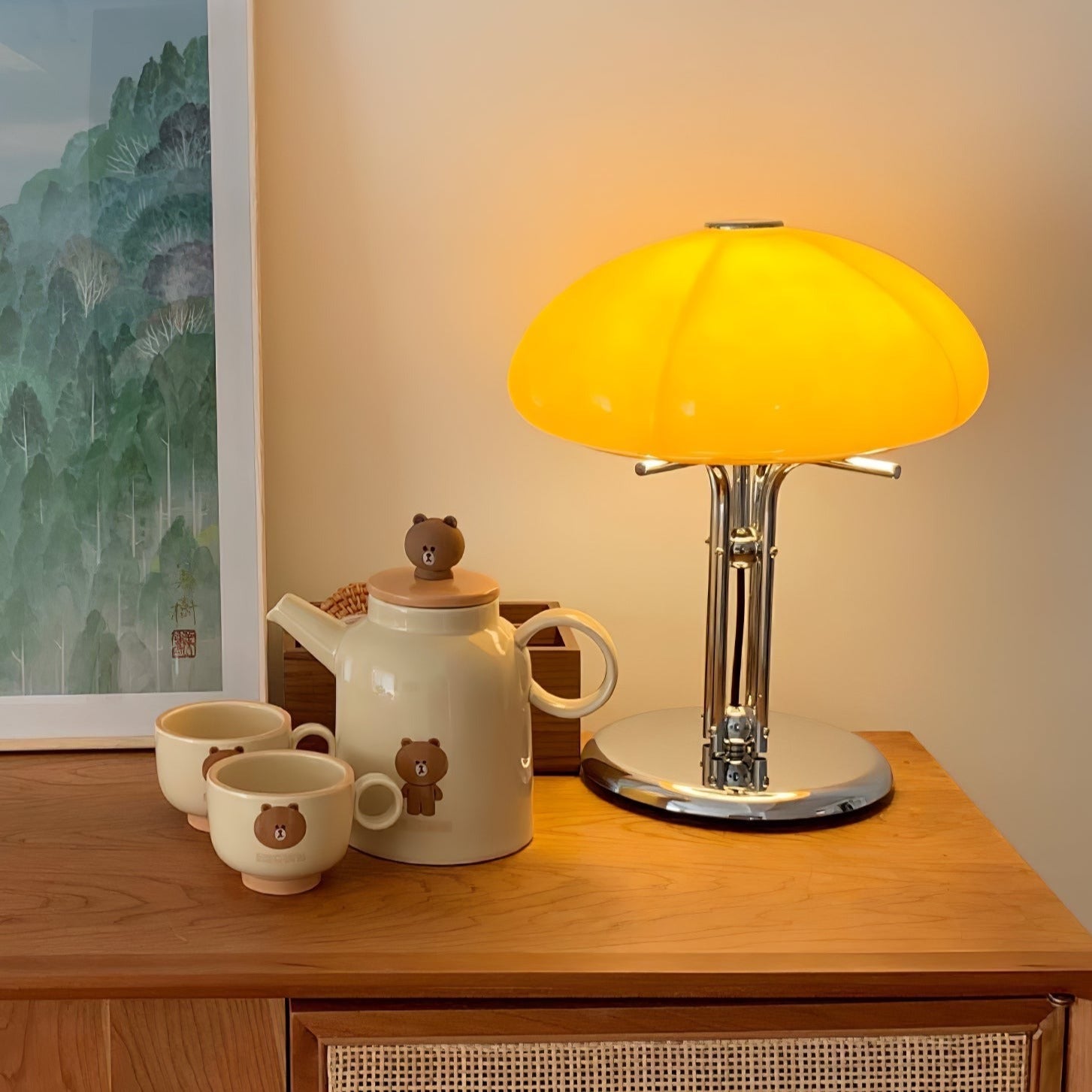 Cresca | Bauhaus Mushroom Table Lamp in Amber Glass | Veisp