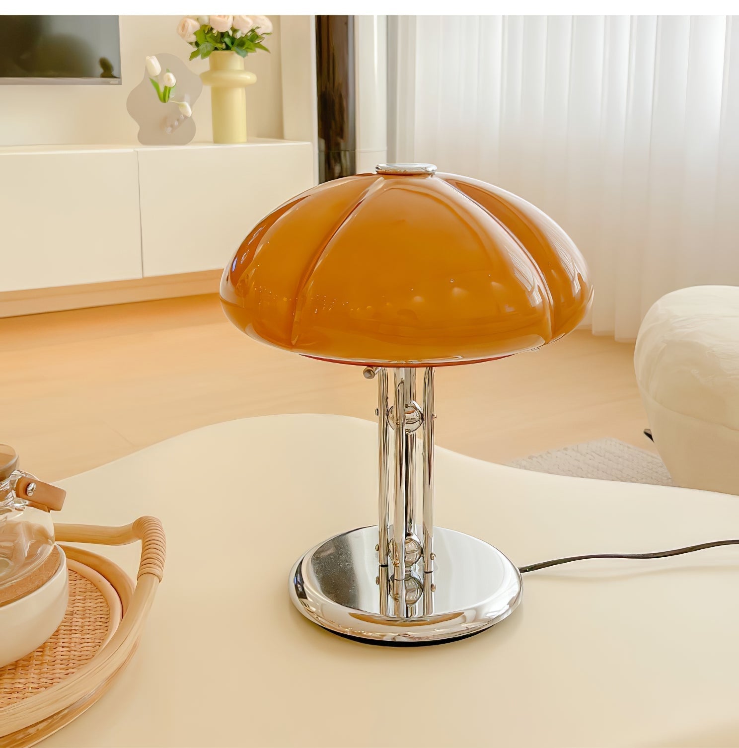 Cresca | Bauhaus Mushroom Table Lamp in Amber Glass | Veisp