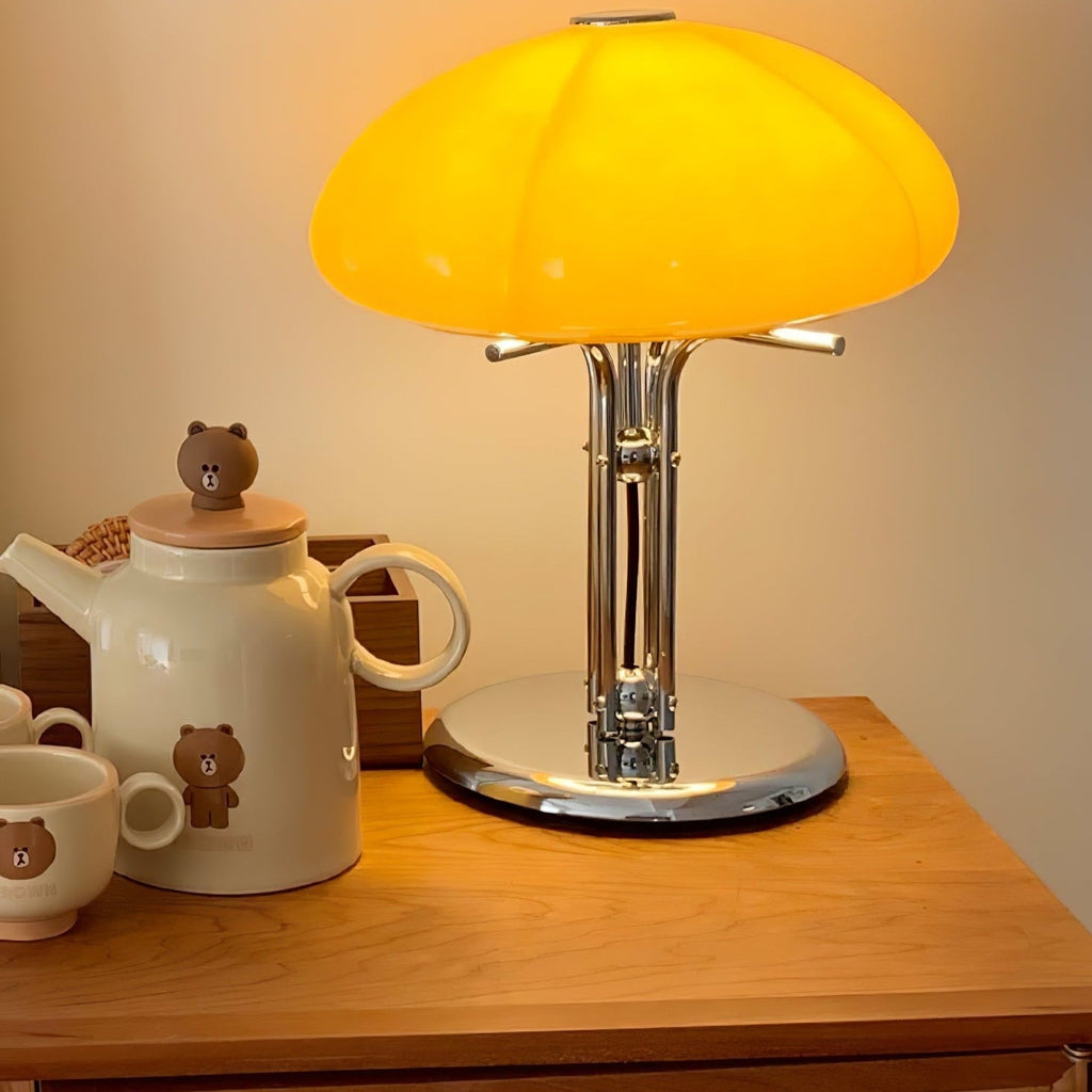 Cresca | Bauhaus Mushroom Table Lamp in Amber Glass | Veisp