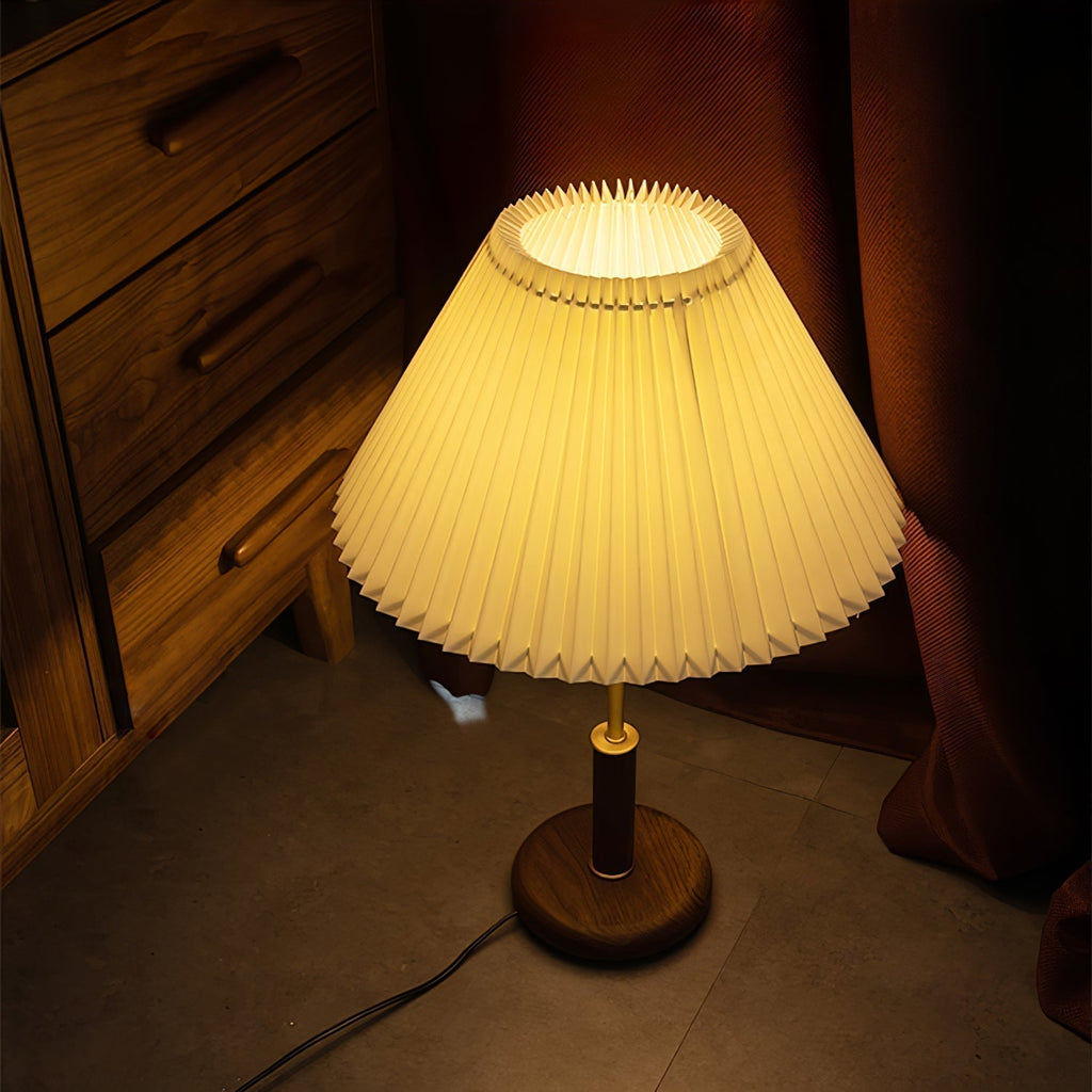 Elmora Pleated Linen Shade Table Lamp In Wood And Metal | Veisp