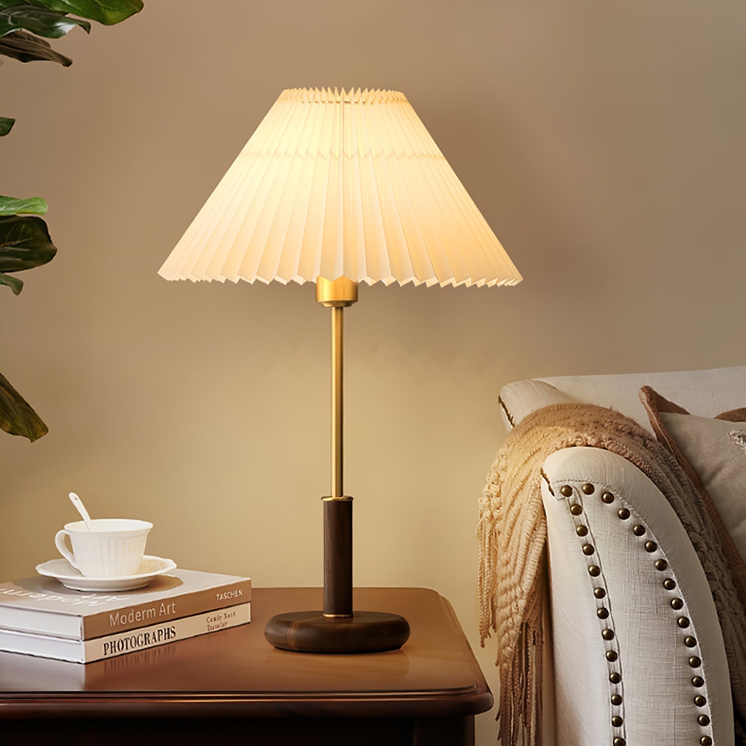Elmora Pleated Linen Shade Table Lamp In Wood And Metal | Veisp