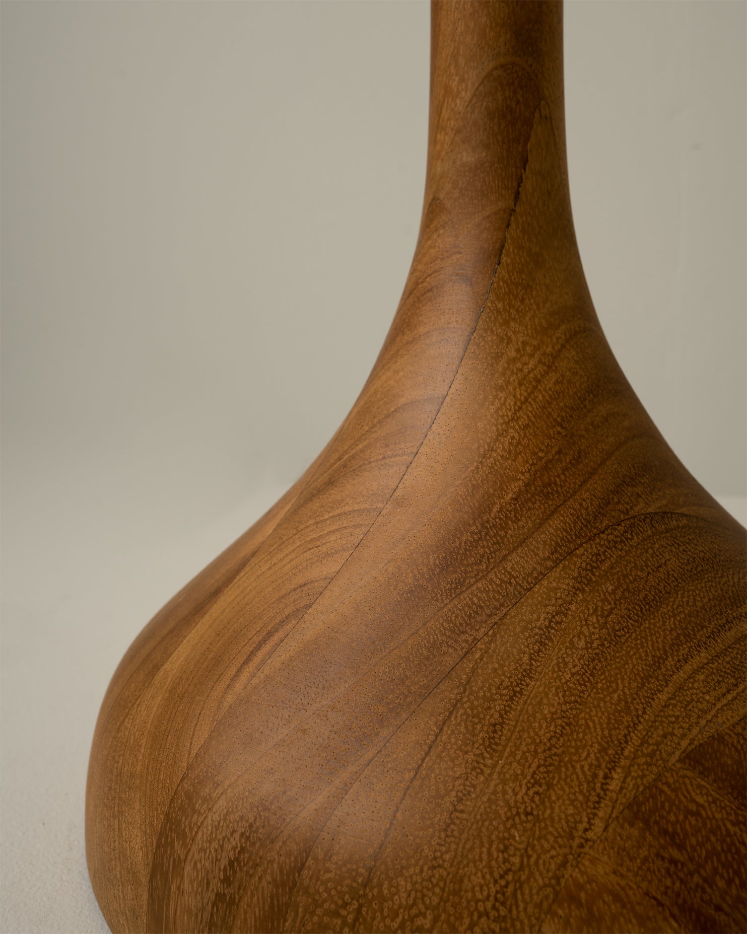 LumaHaven | Wooden Base Table Lamp With Warm Fabric Shade | Veisp