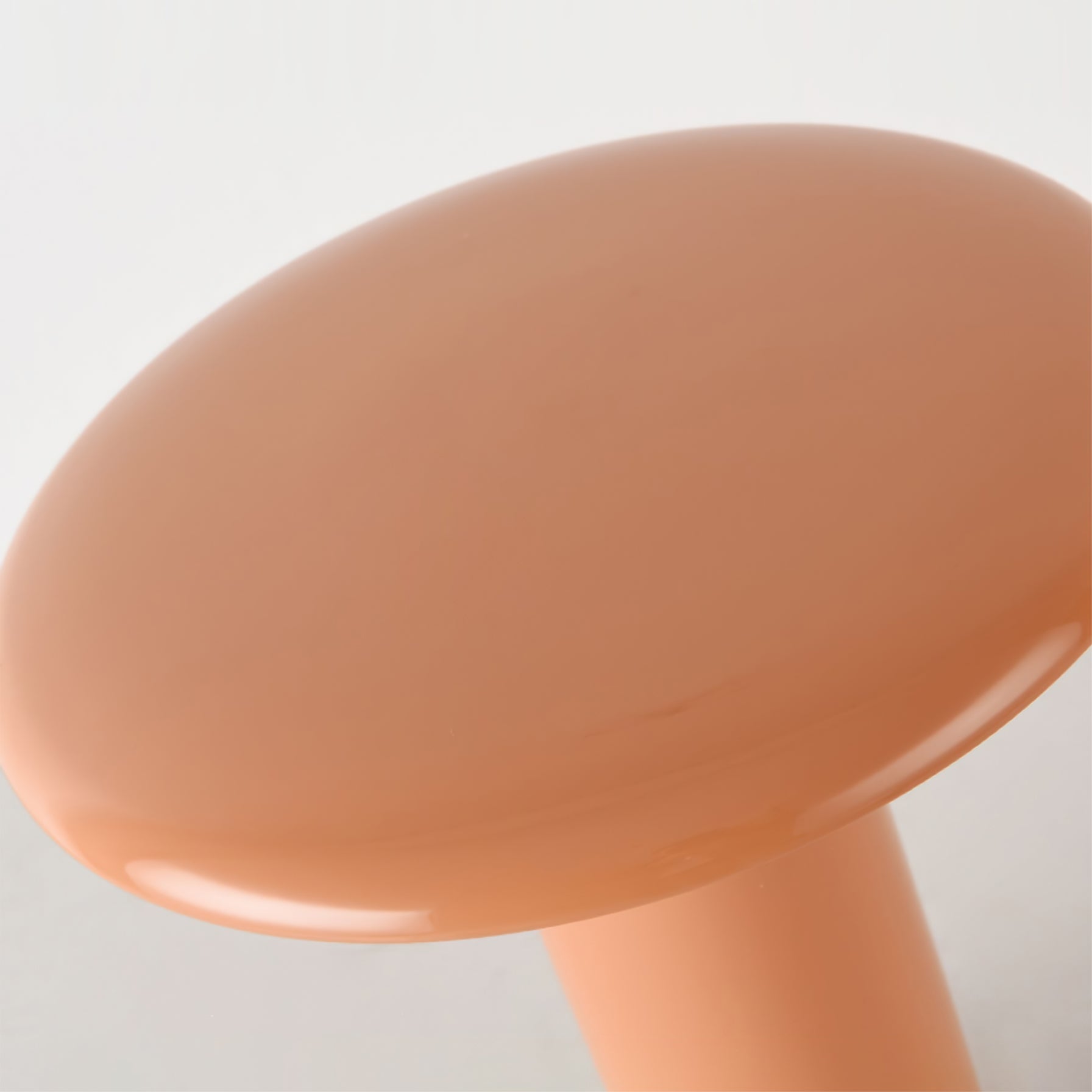 LumaFlow Minimalist LED Table Lamp With USB Charging | Veisp