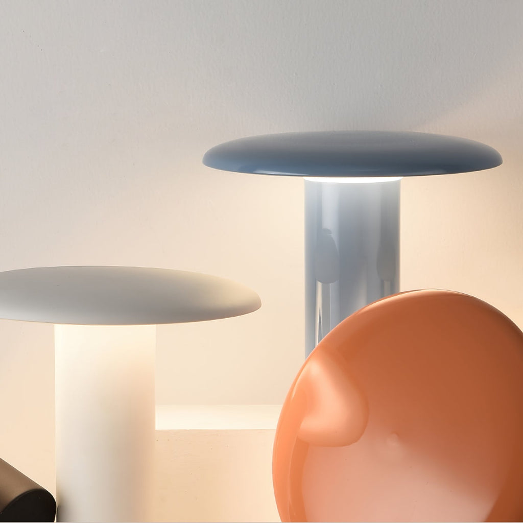 LumaFlow Minimalist LED Table Lamp With USB Charging | Veisp