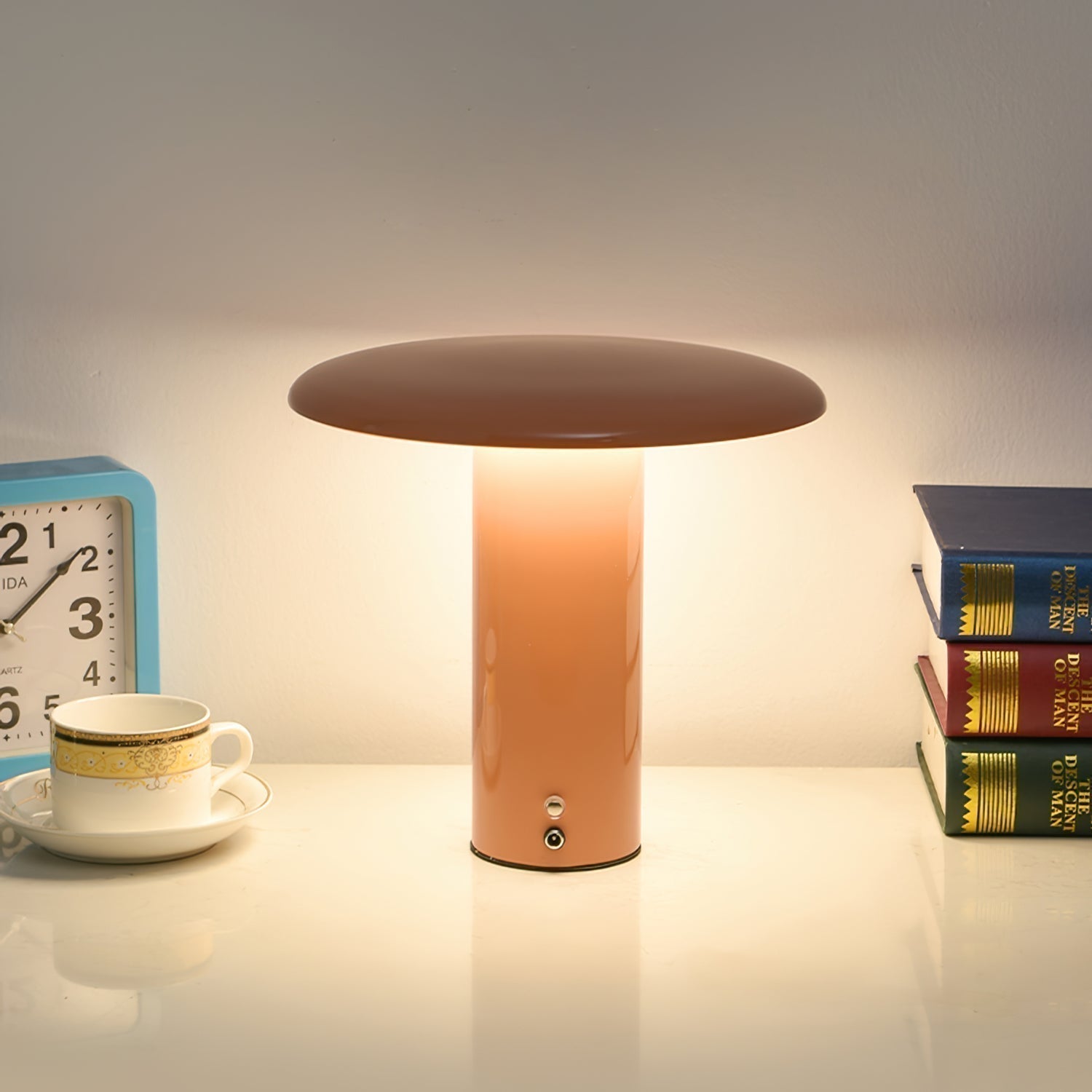 LumaFlow Minimalist LED Table Lamp With USB Charging | Veisp