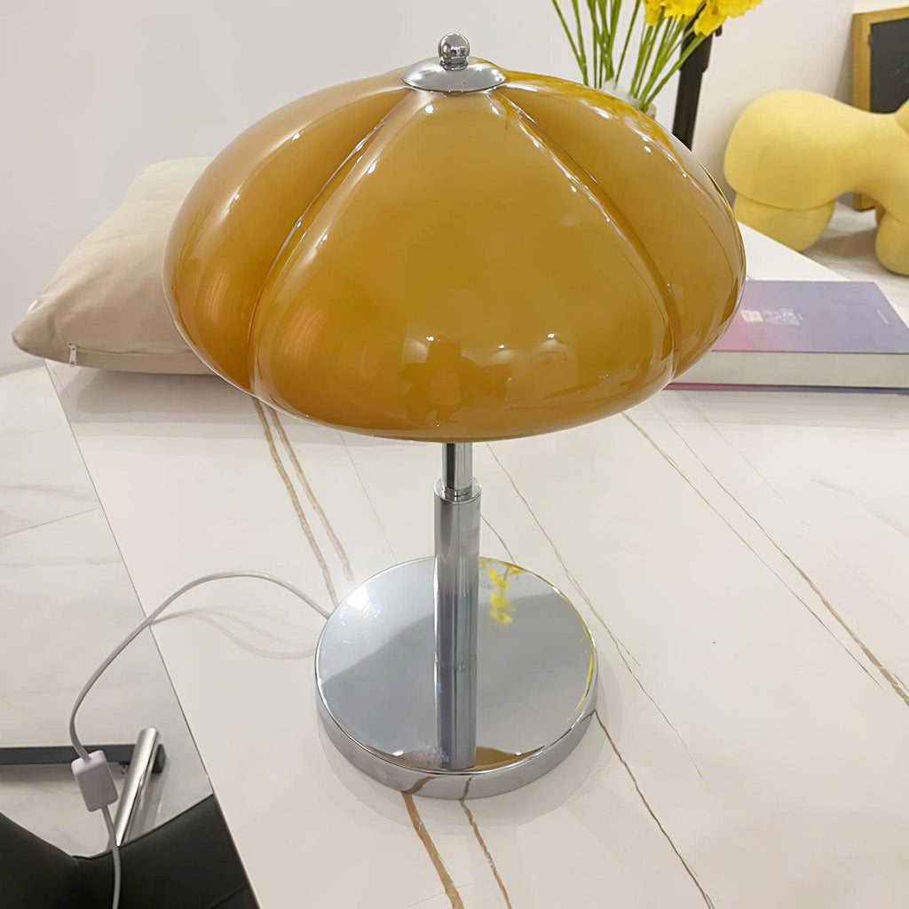Cresca | Bauhaus Mushroom Table Lamp in Amber Glass | Veisp