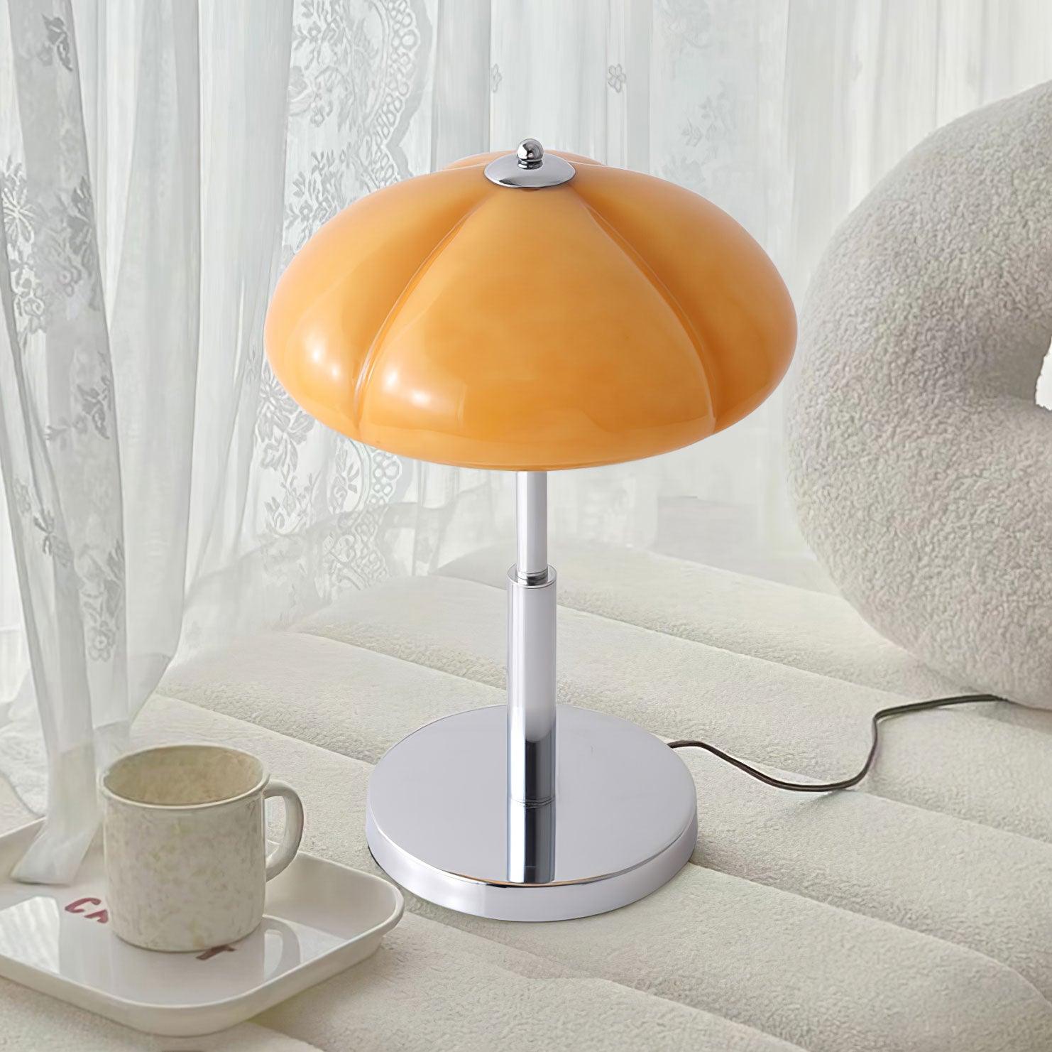 Cresca | Bauhaus Mushroom Table Lamp in Amber Glass | Veisp