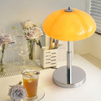 Cresca | Bauhaus Mushroom Table Lamp in Amber Glass | Veisp