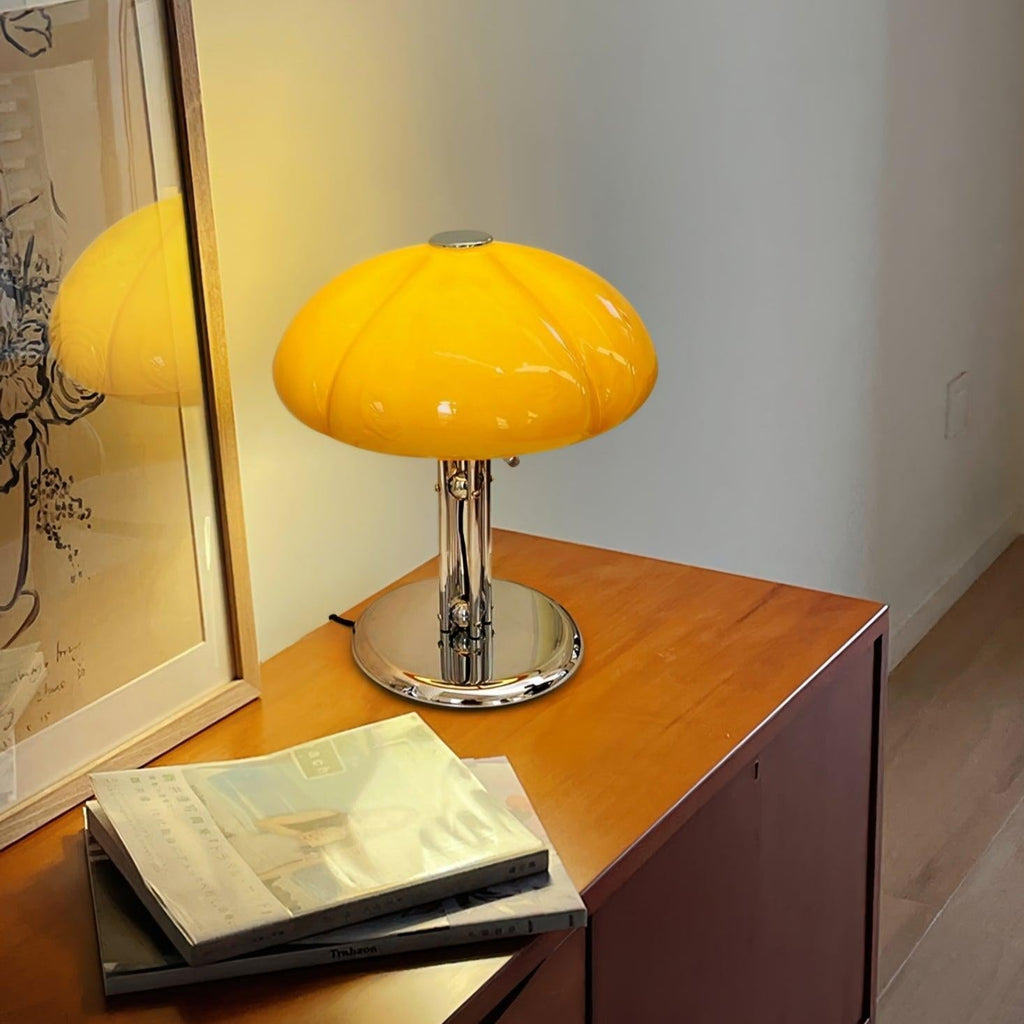 Cresca | Bauhaus Mushroom Table Lamp in Amber Glass | Veisp