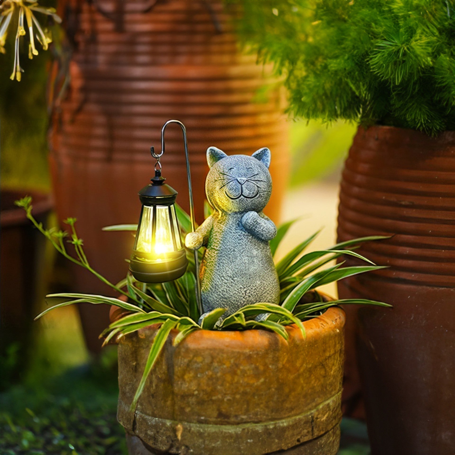SolaraCat | Solar Golden Cat Garden Lamp With Warm Glow | Veisp